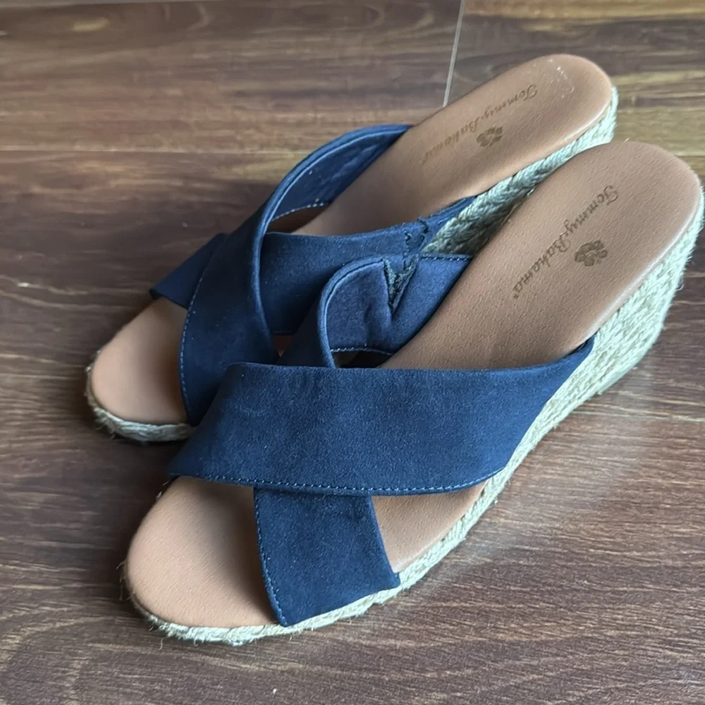 Tommy Bahama Women's Navy Espadrille Sandals Size 6.5